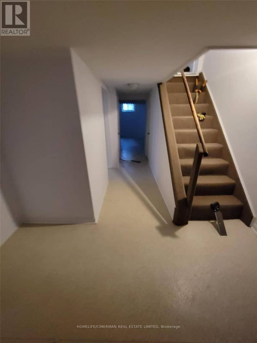 174 Johnston Avenue — photo 10 of 13