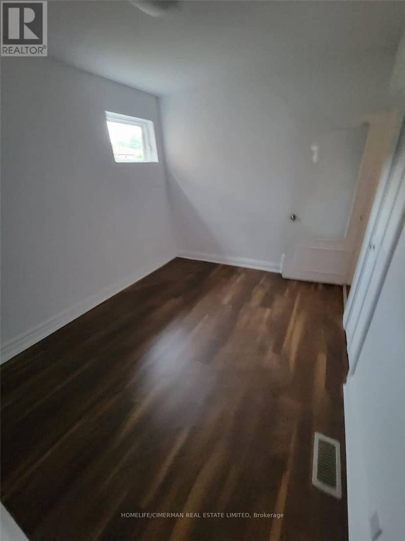 174 Johnston Avenue — photo 12 of 13