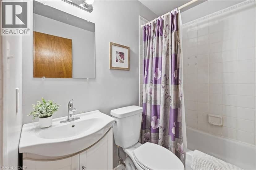 28 ROUSSEAUX Street — photo 16 of 40