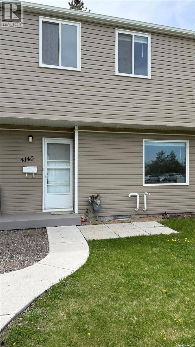 4140 Castle ROAD — photo 1 of 15