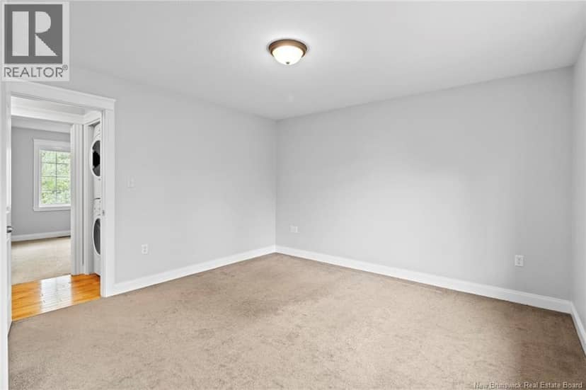 38 Foster Avenue — photo 17 of 40