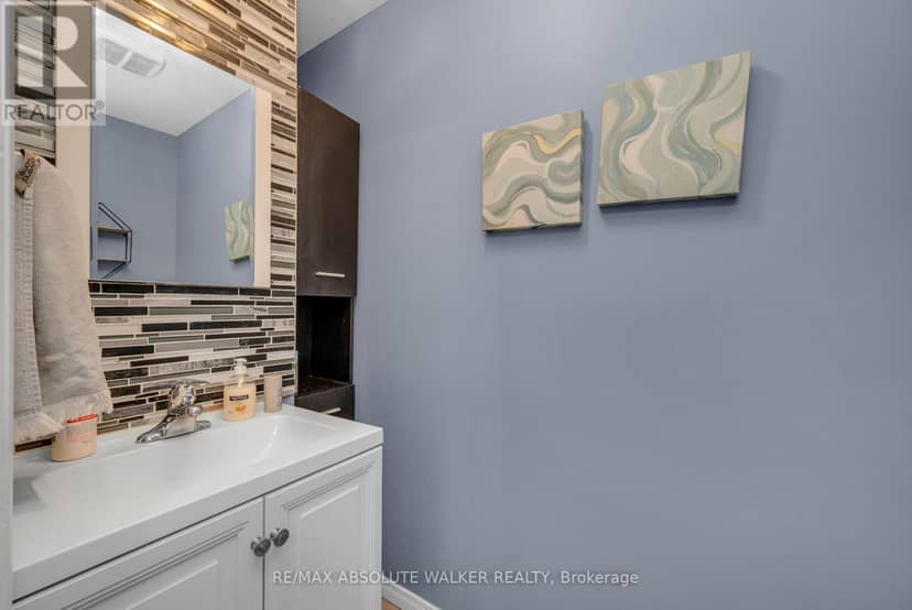 412 Montreal Road — photo 10 of 27
