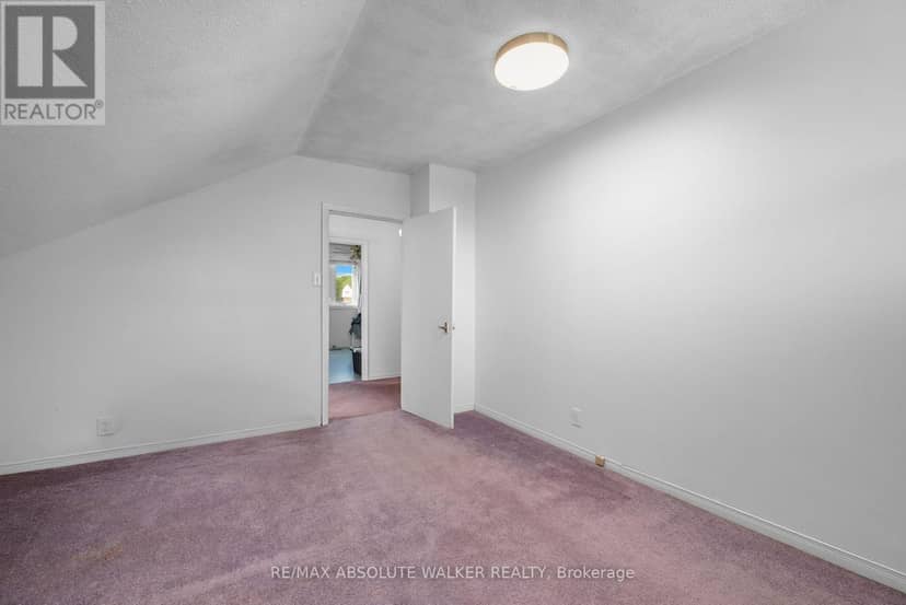 412 Montreal Road — photo 13 of 27