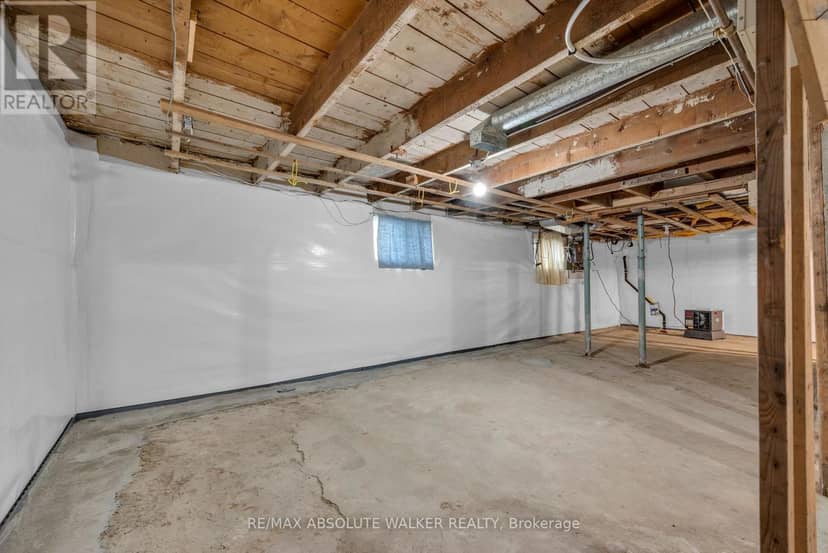412 Montreal Road — photo 17 of 27