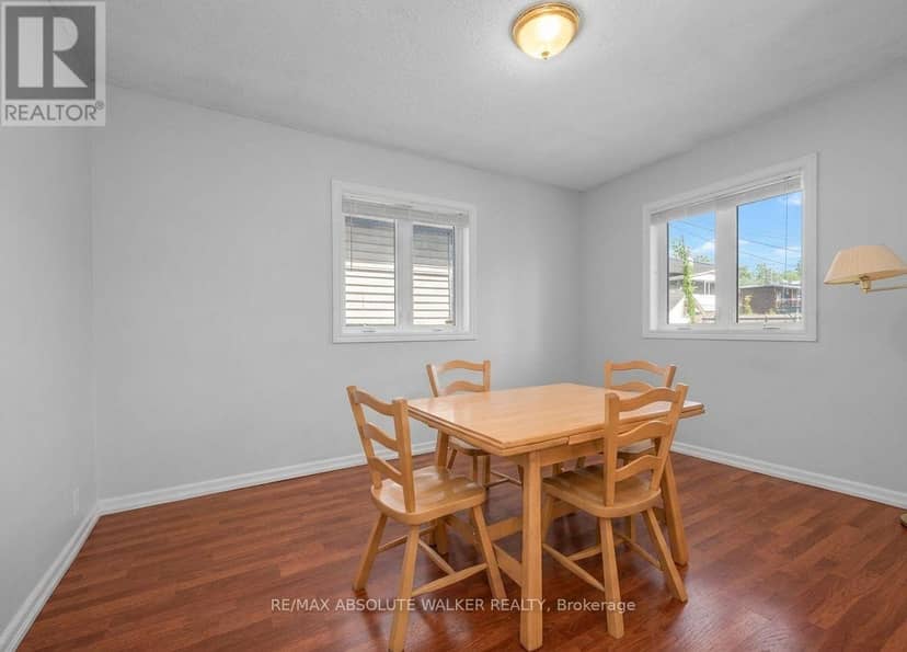 412 Montreal Road — photo 9 of 27