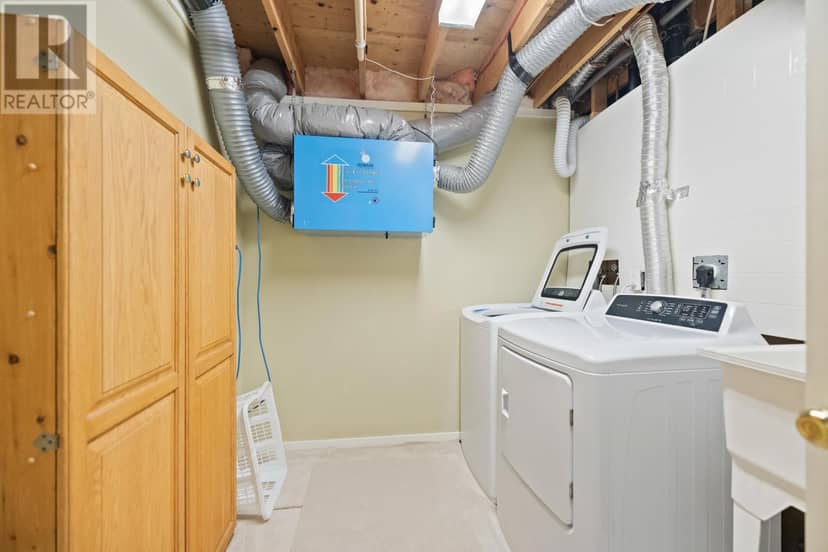 19 Marjorie Crescent — photo 36 of 40