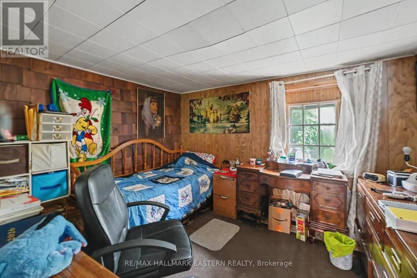 16 Holloway Street — photo 15 of 33