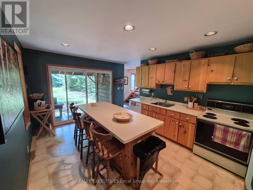 758 Island — photo 14 of 24
