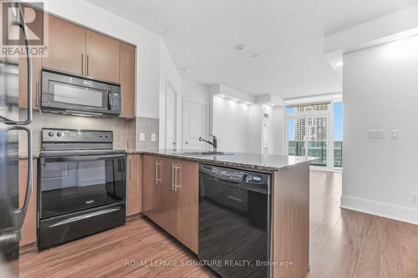 1402 - 330 Burnhamthorpe Road W — photo 16 of 40