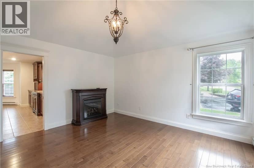22 Bellerose Court — photo 10 of 37