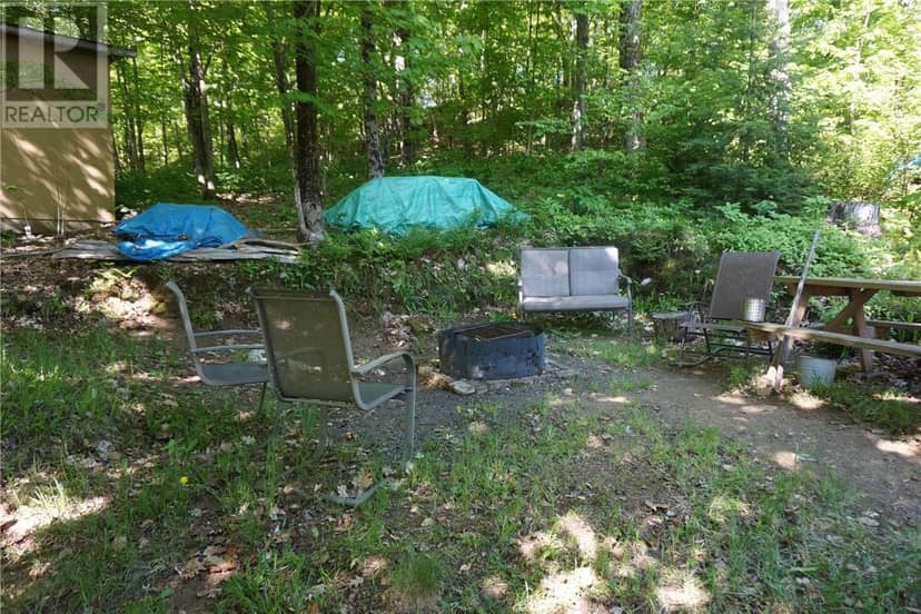 102 Maplegrove Island — photo 13 of 28