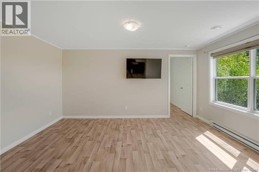 8096 104 Route — photo 16 of 27