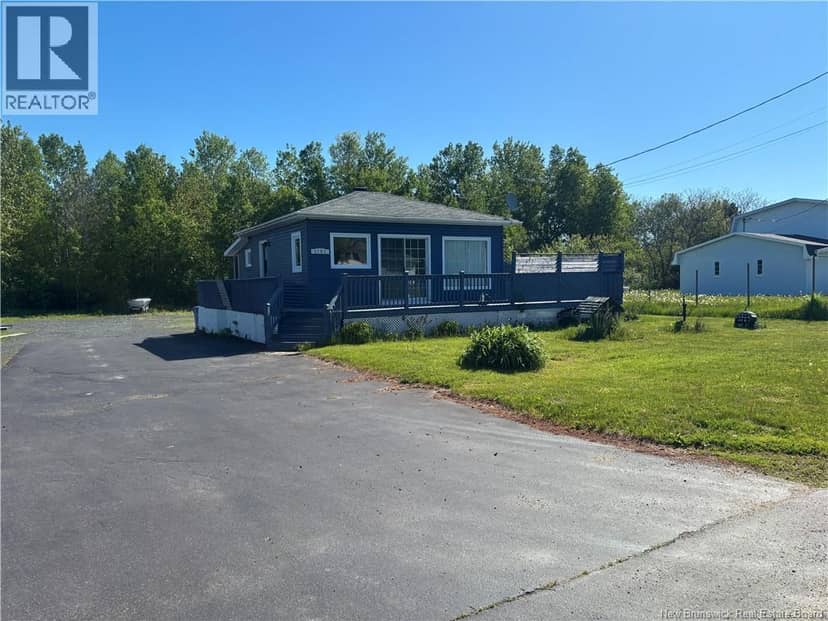 1181 Rue Bryar, Beresford, photo 2