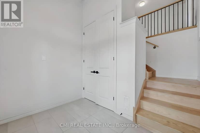 1025 Trailsview Ave Avenue — photo 8 of 40