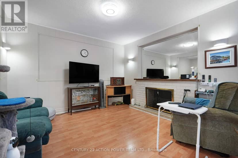 222 Montfort Street — photo 5 of 25