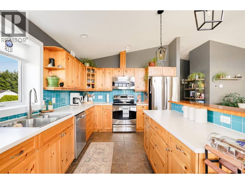 39 PARTRIDGE STREET, Kitimat, photo 6