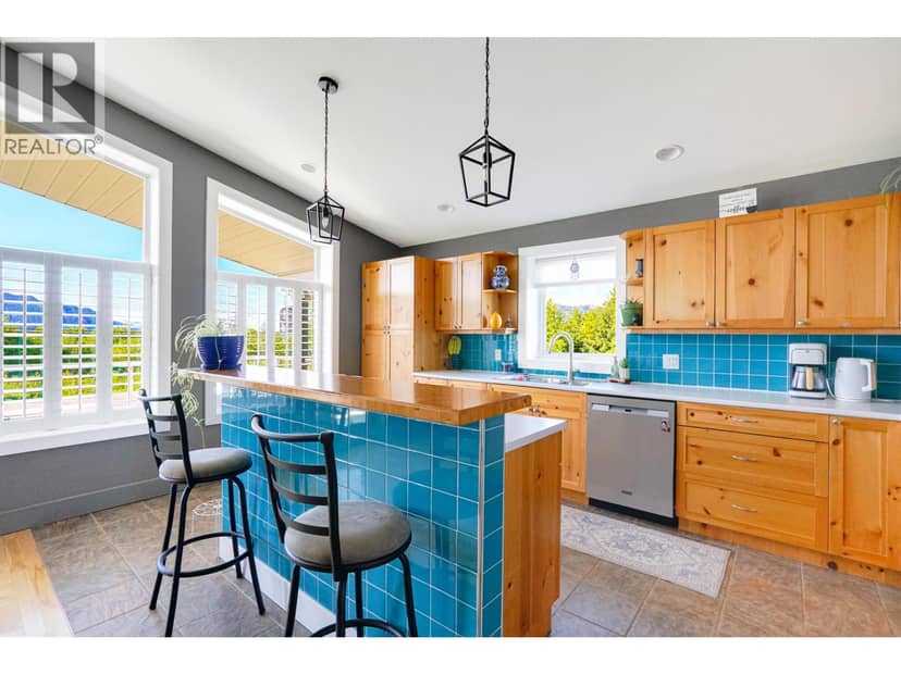 39 PARTRIDGE STREET, Kitimat, photo 4