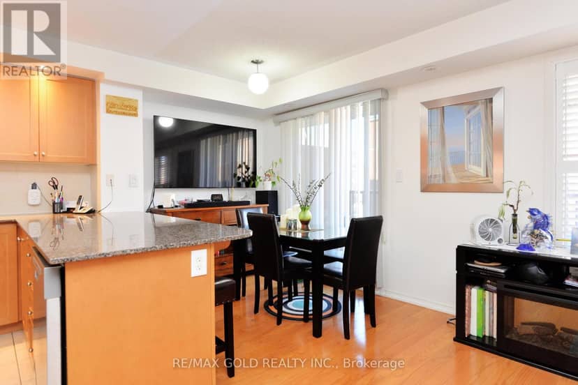 26 - 671A Warden Avenue — photo 13 of 30