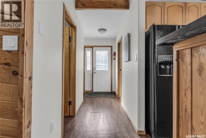 108 Iroquois DRIVE — photo 2 of 40