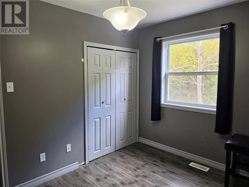 325 Main Street — photo 21 of 32