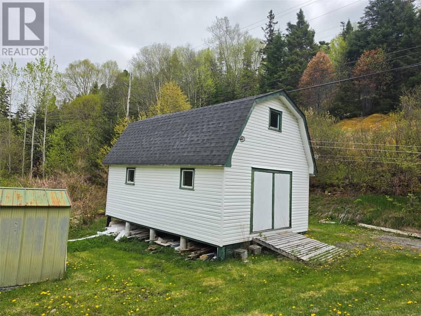 325 Main Street — photo 31 of 32
