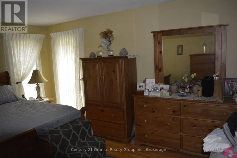 230 River Bend Drive — photo 9 of 40