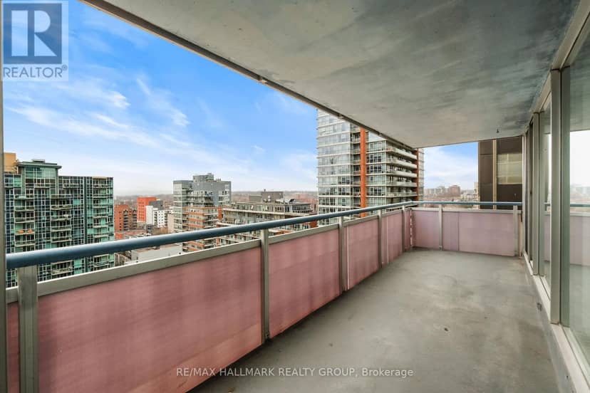 1404 - 160 George Street — photo 30 of 40
