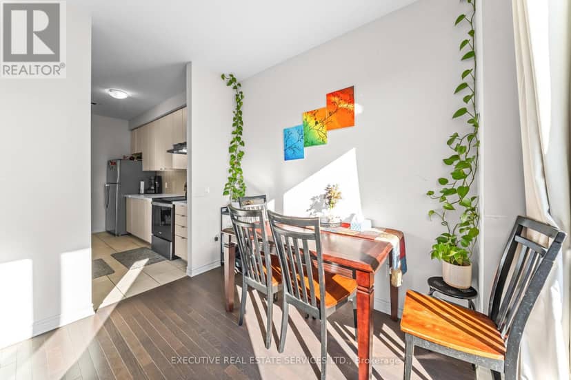 75 - 50 Edinburgh Drive — photo 23 of 40