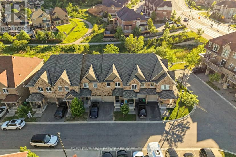 75 - 50 Edinburgh Drive — photo 4 of 40