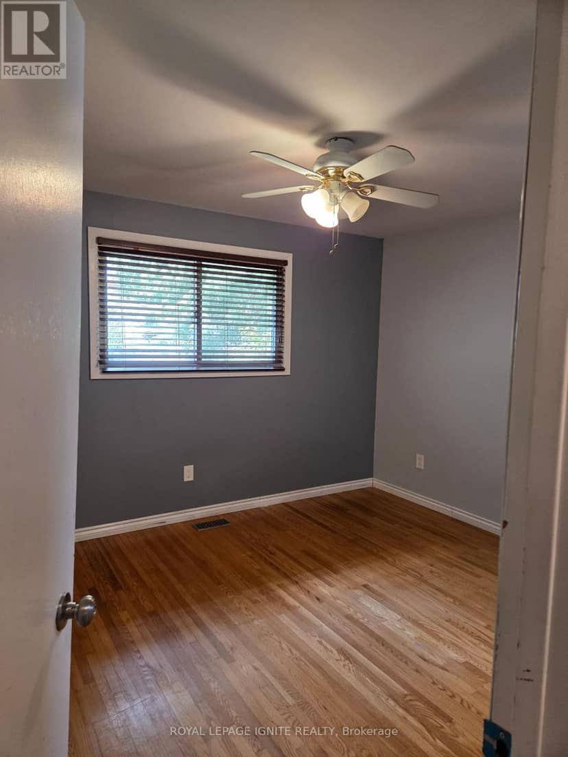 947 Southlawn Drive — photo 8 of 23