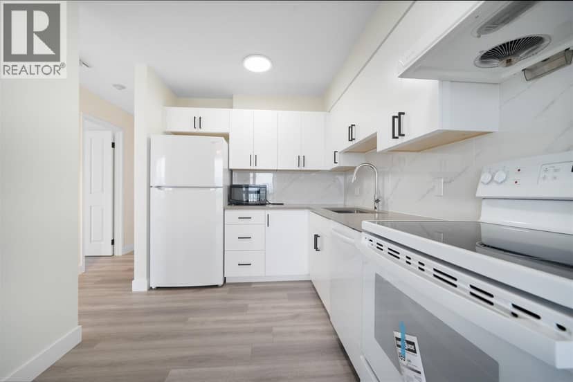 2102 6540 BURLINGTON AVENUE, Burnaby, photo 3
