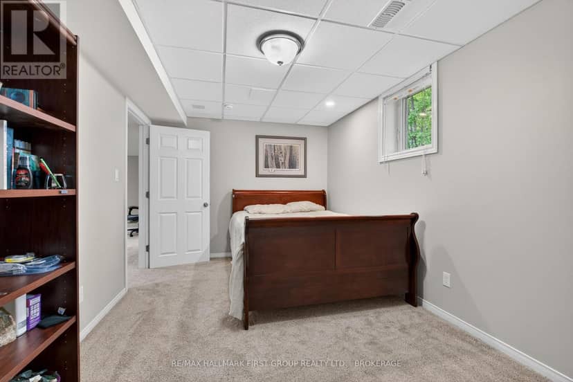 6 Wilmot Street — photo 37 of 40