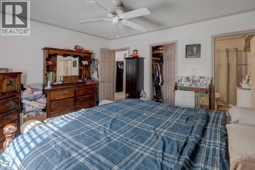 301 9 Street — photo 10 of 27