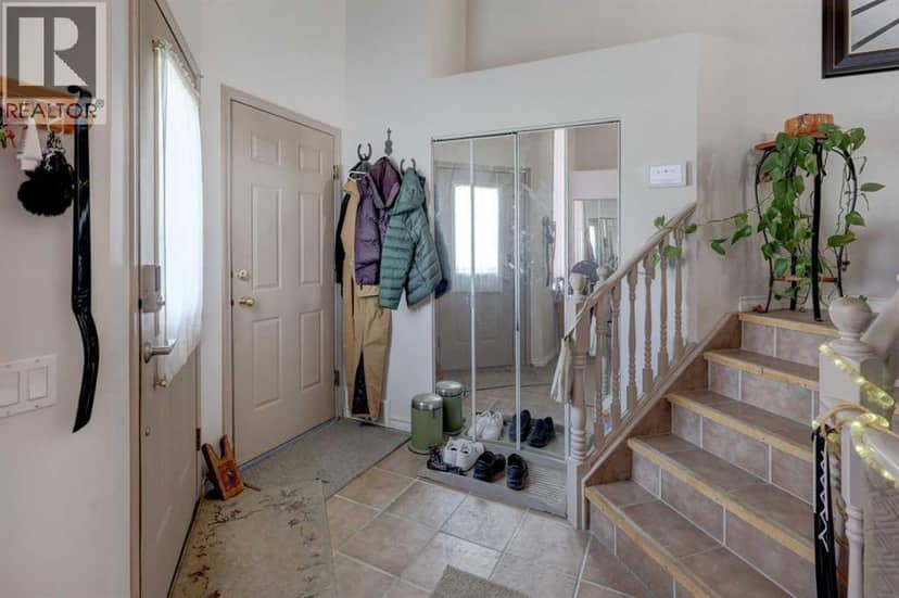 301 9 Street, Beiseker, photo 3