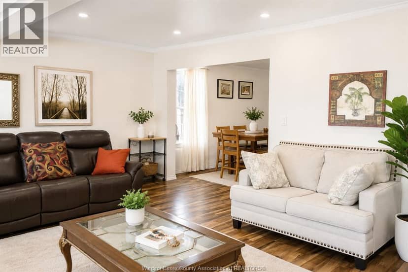 2429 Howard Avenue — photo 14 of 17
