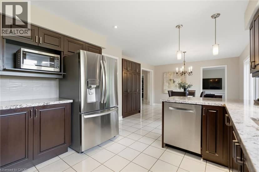 2205 SHAFTESBURY Court — photo 14 of 40
