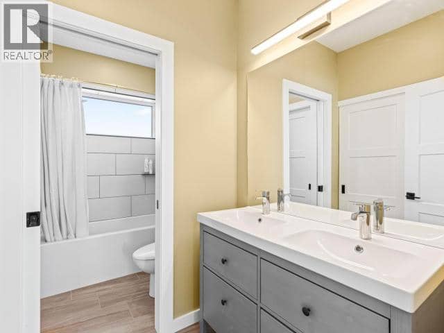 84 Orion Crescent — photo 29 of 40