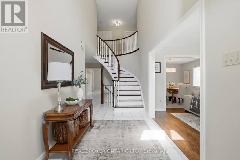 2205 Shaftesbury Court — photo 6 of 40
