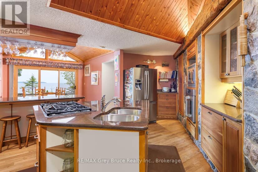 28 Elgin Street — photo 11 of 40