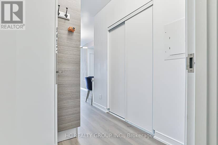 3912 - 3 Gloucester Street — photo 6 of 18