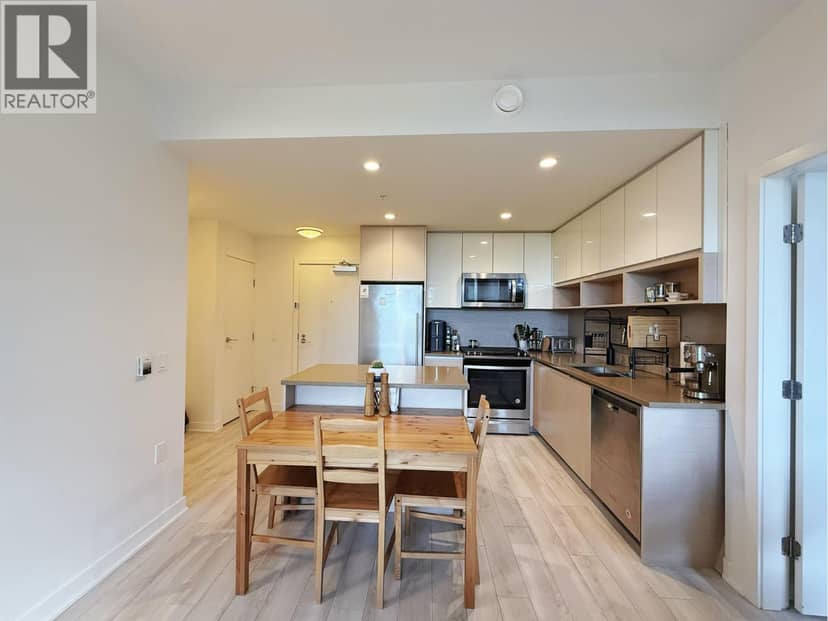 105 8850 UNIVERSITY CRESCENT, Burnaby, photo 5