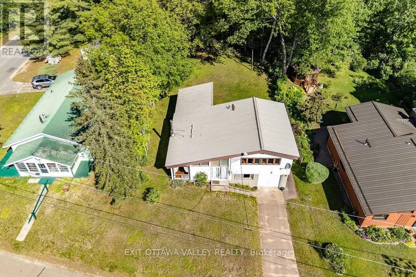 3 Newton Crescent — photo 31 of 40