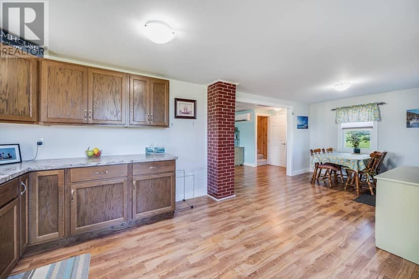 8725 NORTHSIDE Road — photo 7 of 40