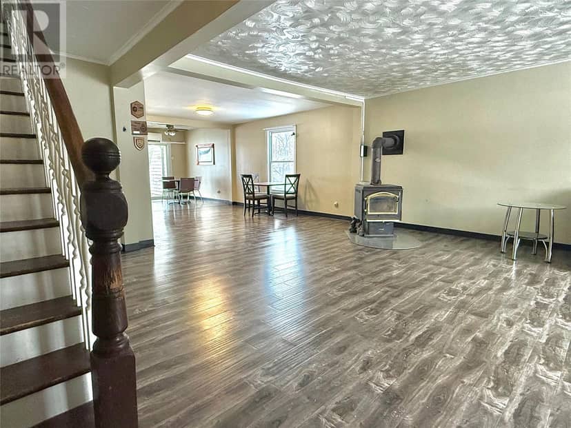 111 MARINE Drive — photo 16 of 32