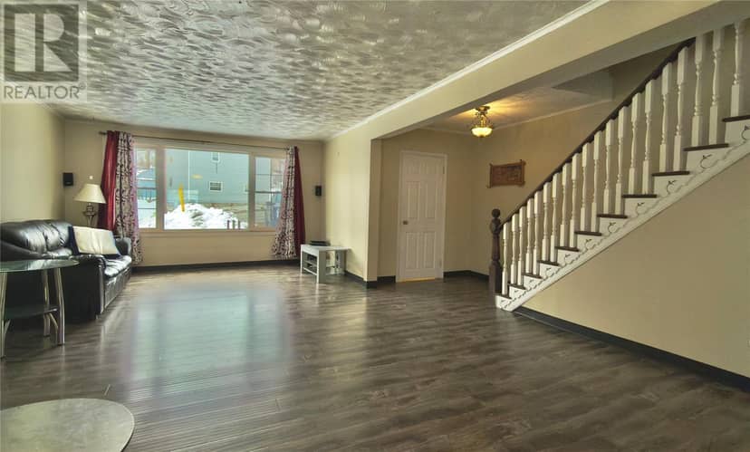 111 MARINE Drive — photo 17 of 32