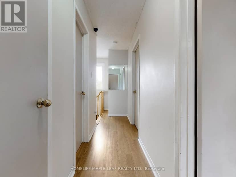 39 Lamay Crescent — photo 20 of 40