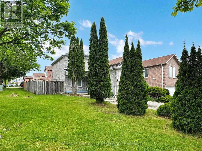 39 Lamay Crescent — photo 3 of 40