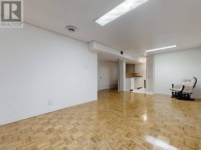 39 Lamay Crescent — photo 34 of 40
