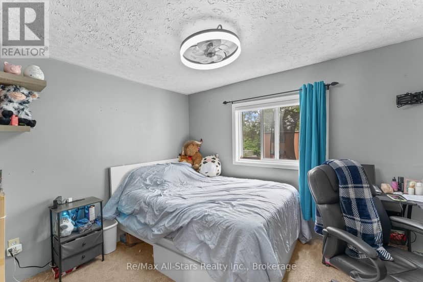 13 Eva Street — photo 21 of 40