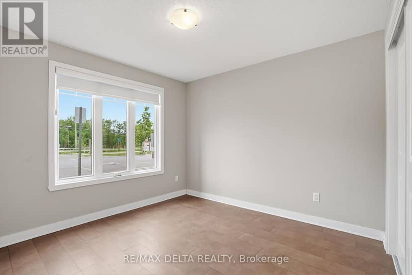 121 - 292 Masters Lane — photo 21 of 40